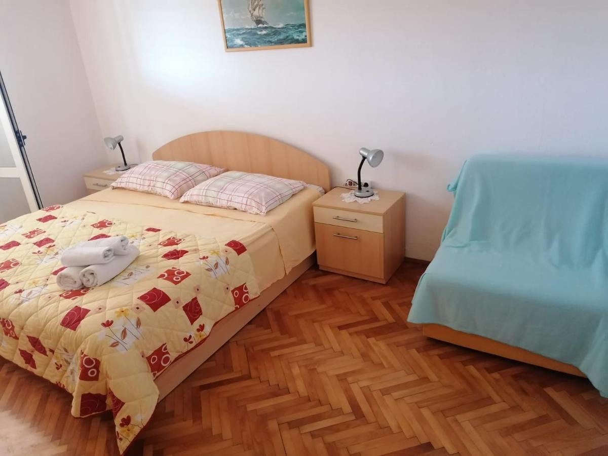 Apartments Piko2 Jelsa  Exterior photo